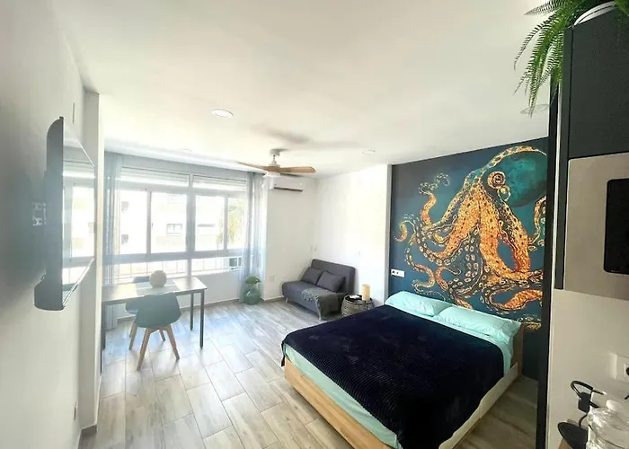 Palm Breeze 토레몰리노스